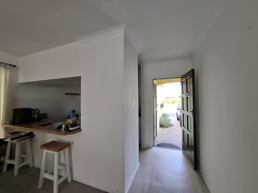 To Let 3 Bedroom Property for Rent in Kirstenhof Western Cape